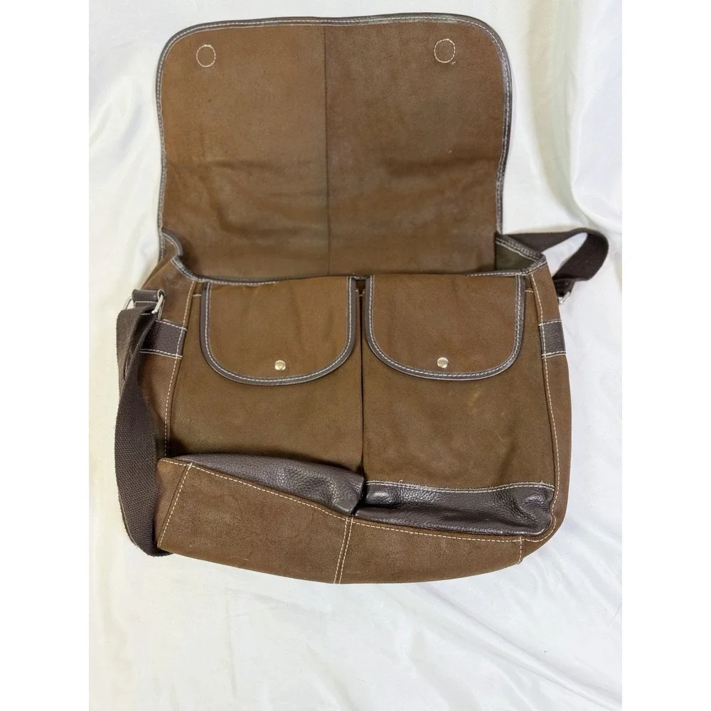 Wilsons Leather Pelle Studio Italian Leather Executive Messenger Bag Briefcase